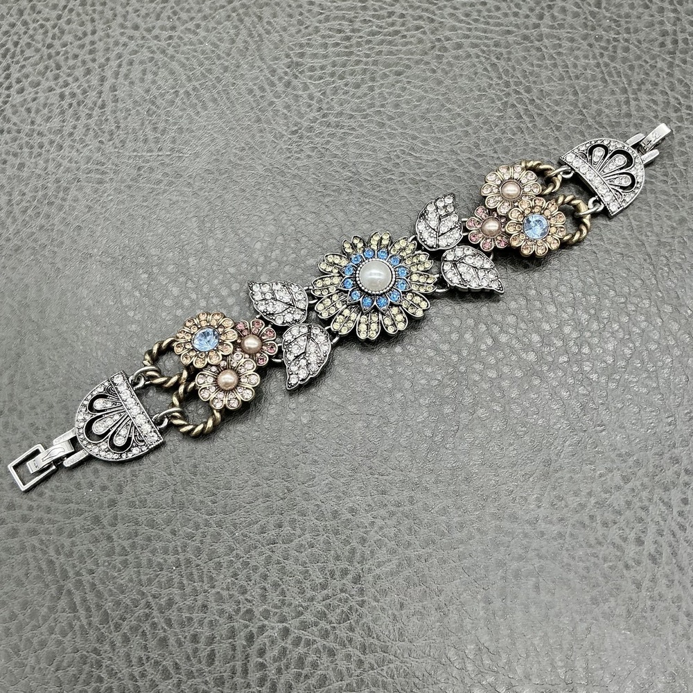 Chloe + Isabel Floral Statement Bracelet Womens Rhinestone Faux Pearls Elegant